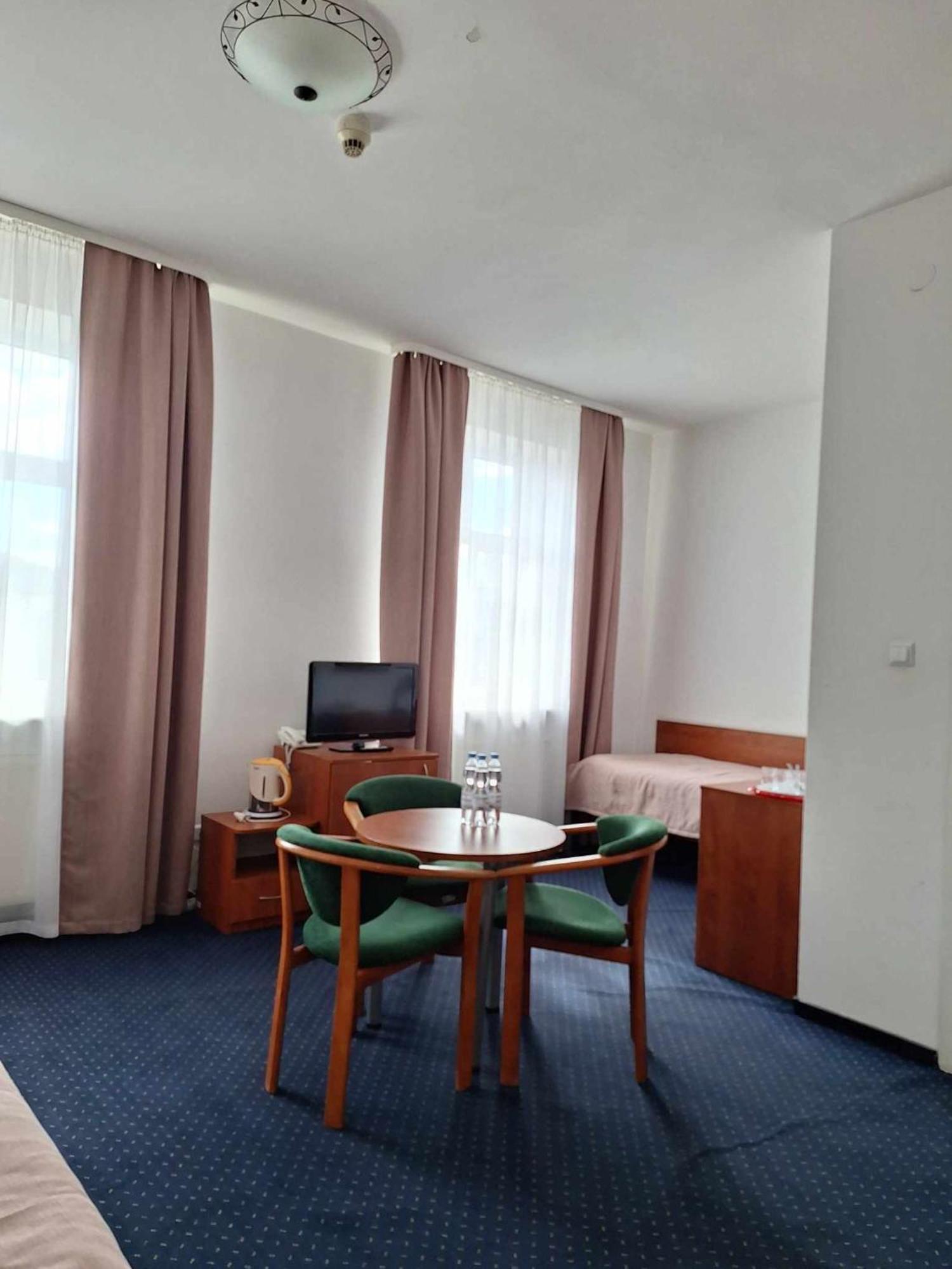 Hotel *** Nat Krynica-Zdrój Exteriér fotografie