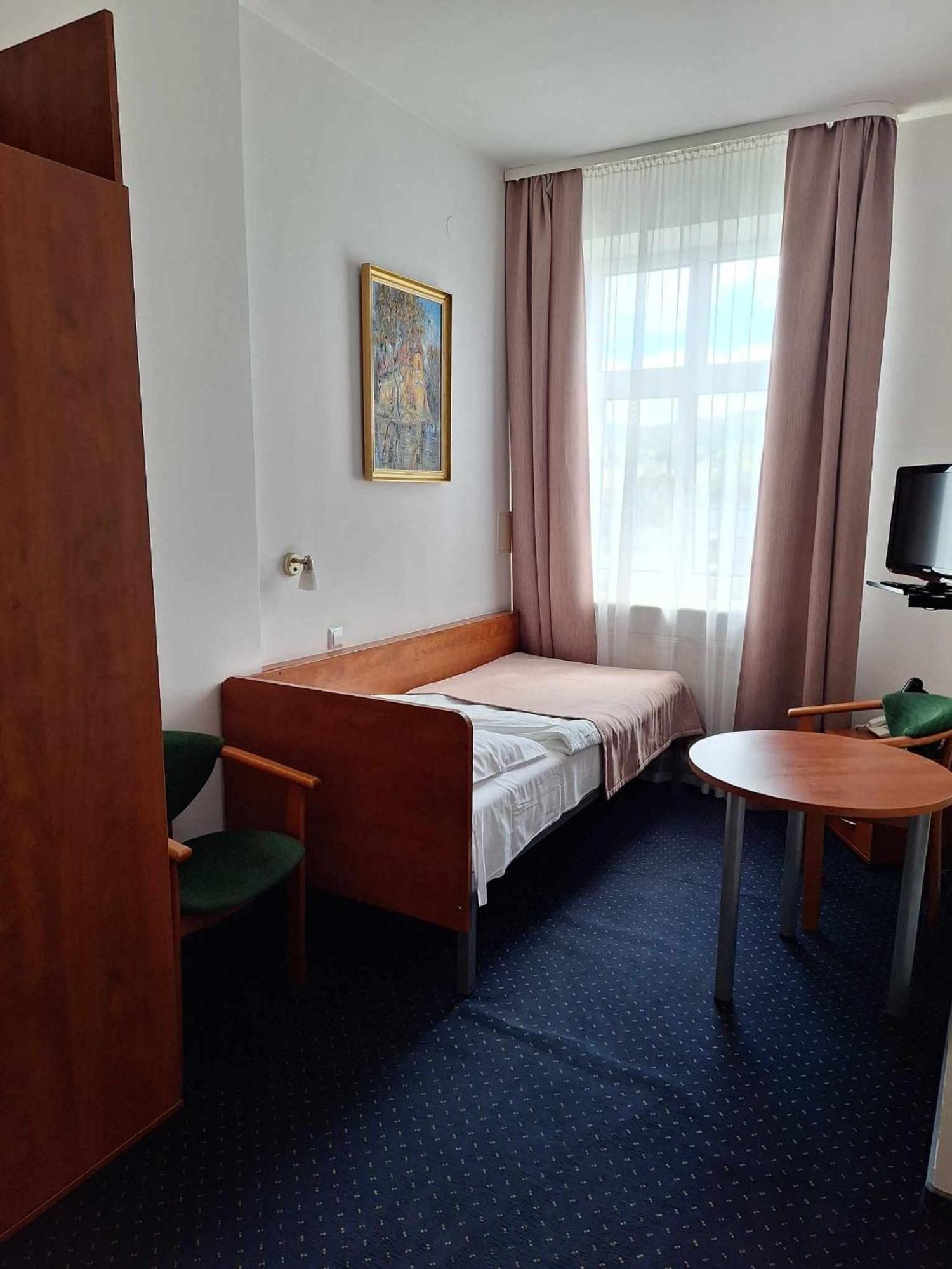 Hotel *** Nat Krynica-Zdrój Exteriér fotografie
