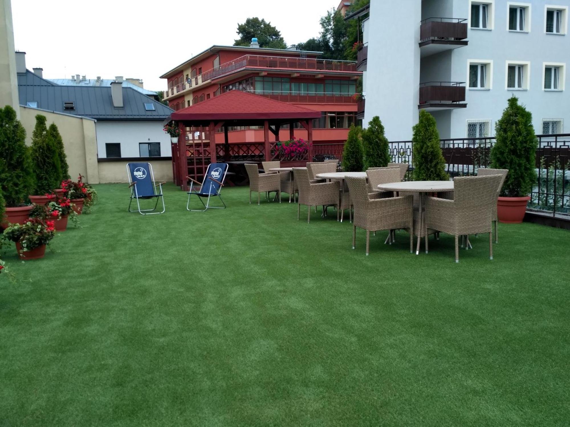 Hotel *** Nat Krynica-Zdrój Exteriér fotografie