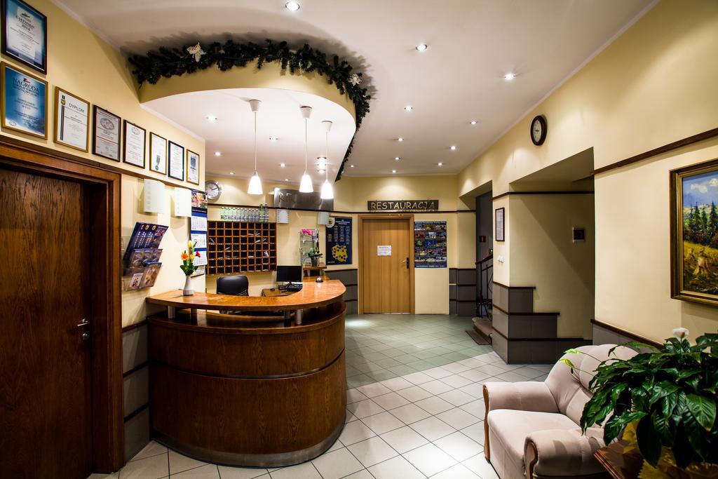Hotel *** Nat Krynica-Zdrój Exteriér fotografie
