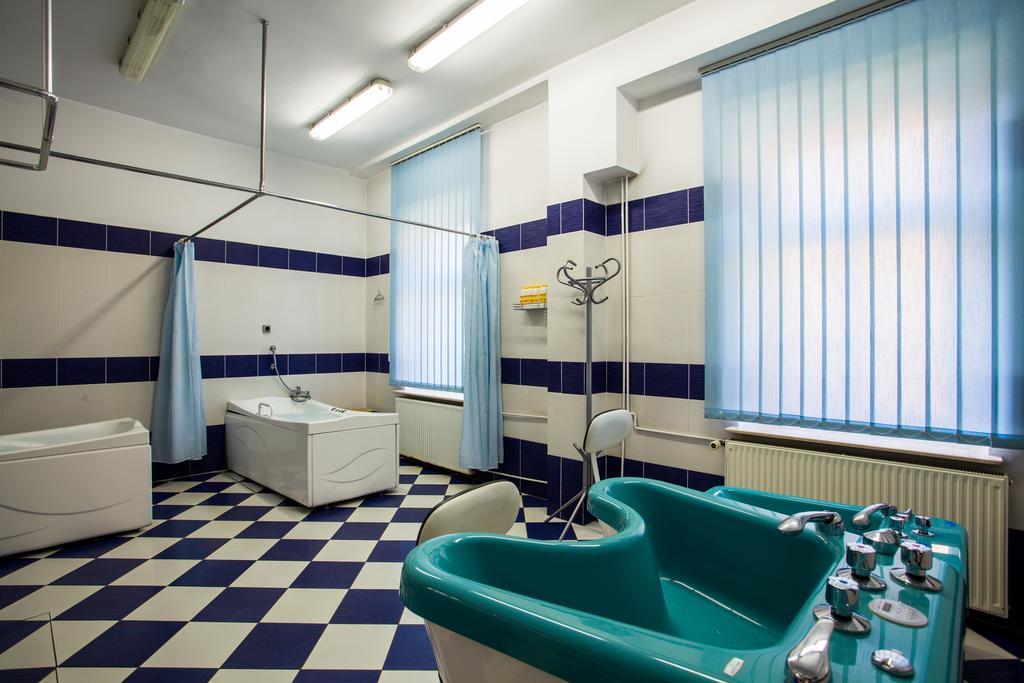 Hotel *** Nat Krynica-Zdrój Exteriér fotografie