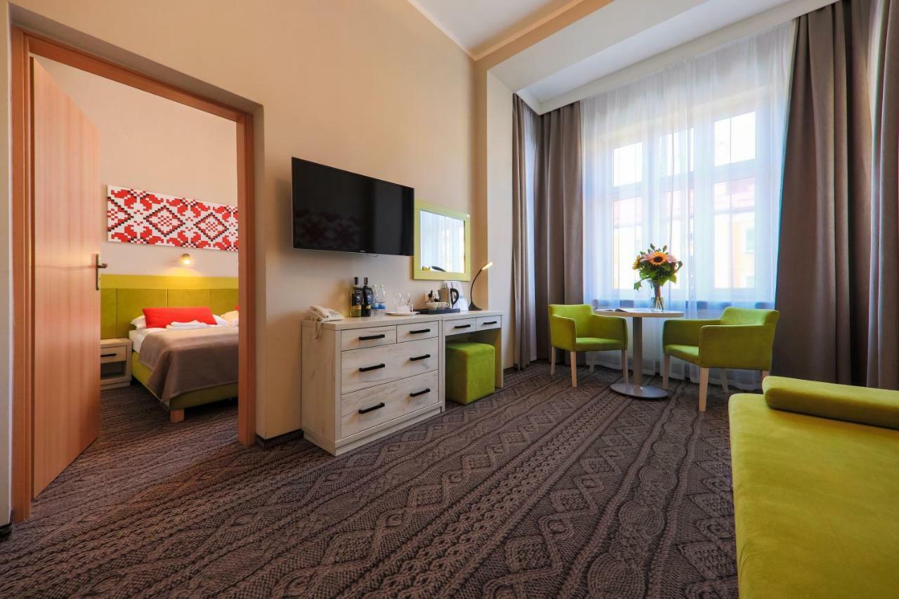 Hotel *** Nat Krynica-Zdrój Exteriér fotografie